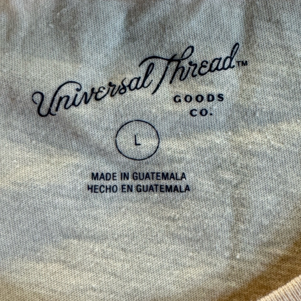 Universal Thread Women’s T-shirt. Large. E1 - Picture 2 of 7